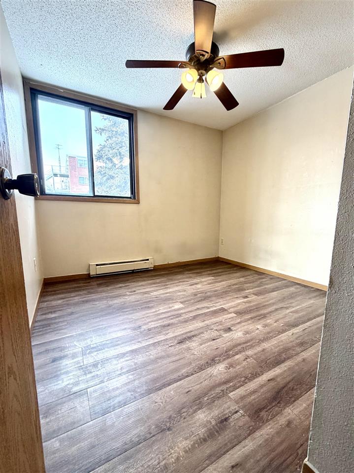 806 Benton Drive #13 Iowa City IA 52246