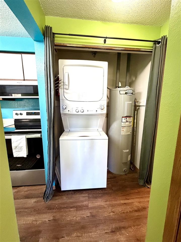806 Benton Drive #13 Iowa City IA 52246