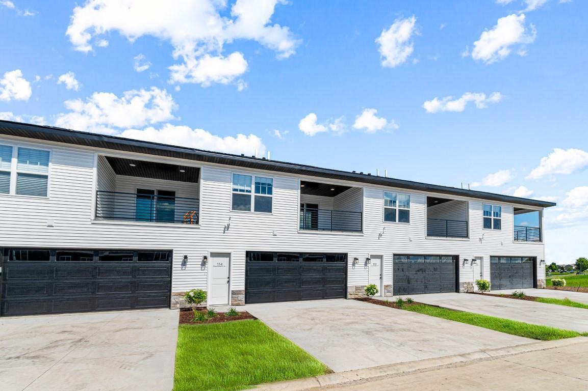 2309 Water Tower Place North Liberty IA 52317