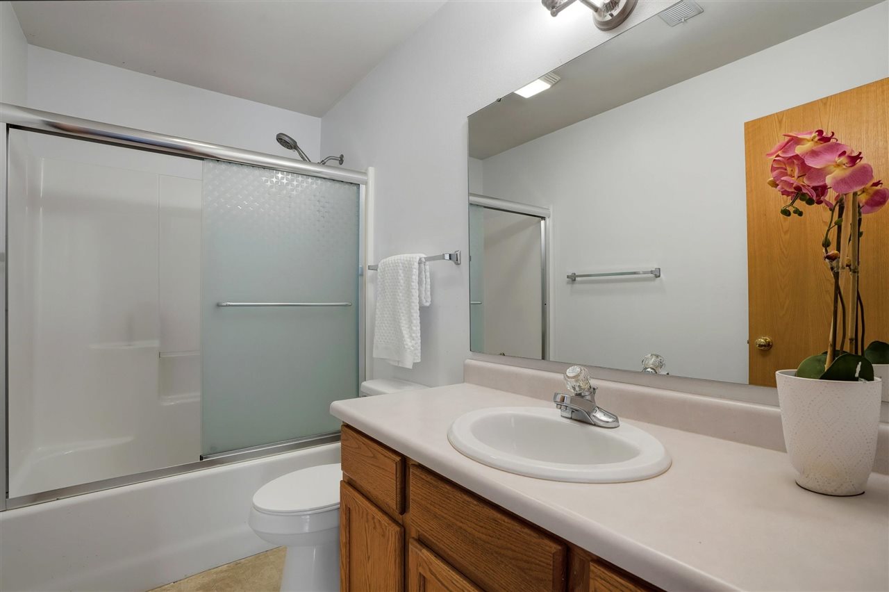 57 Duck Creek Place Iowa City IA 52246
