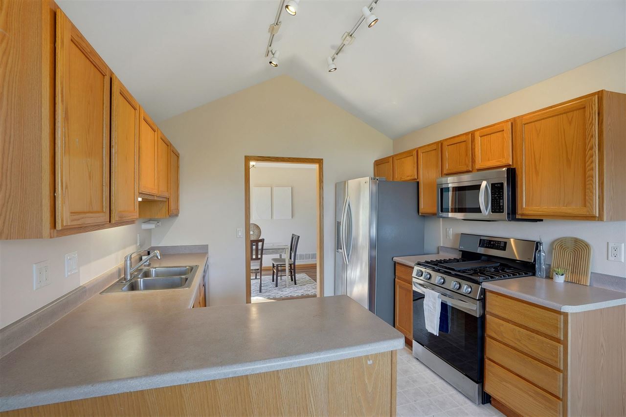 57 Duck Creek Place Iowa City IA 52246
