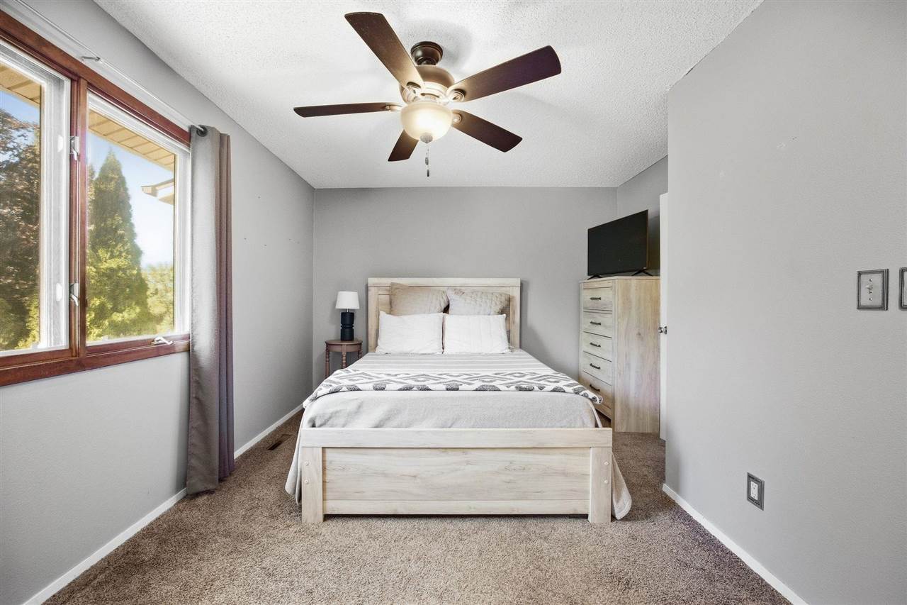 333 Samoa Court Iowa City IA 52246