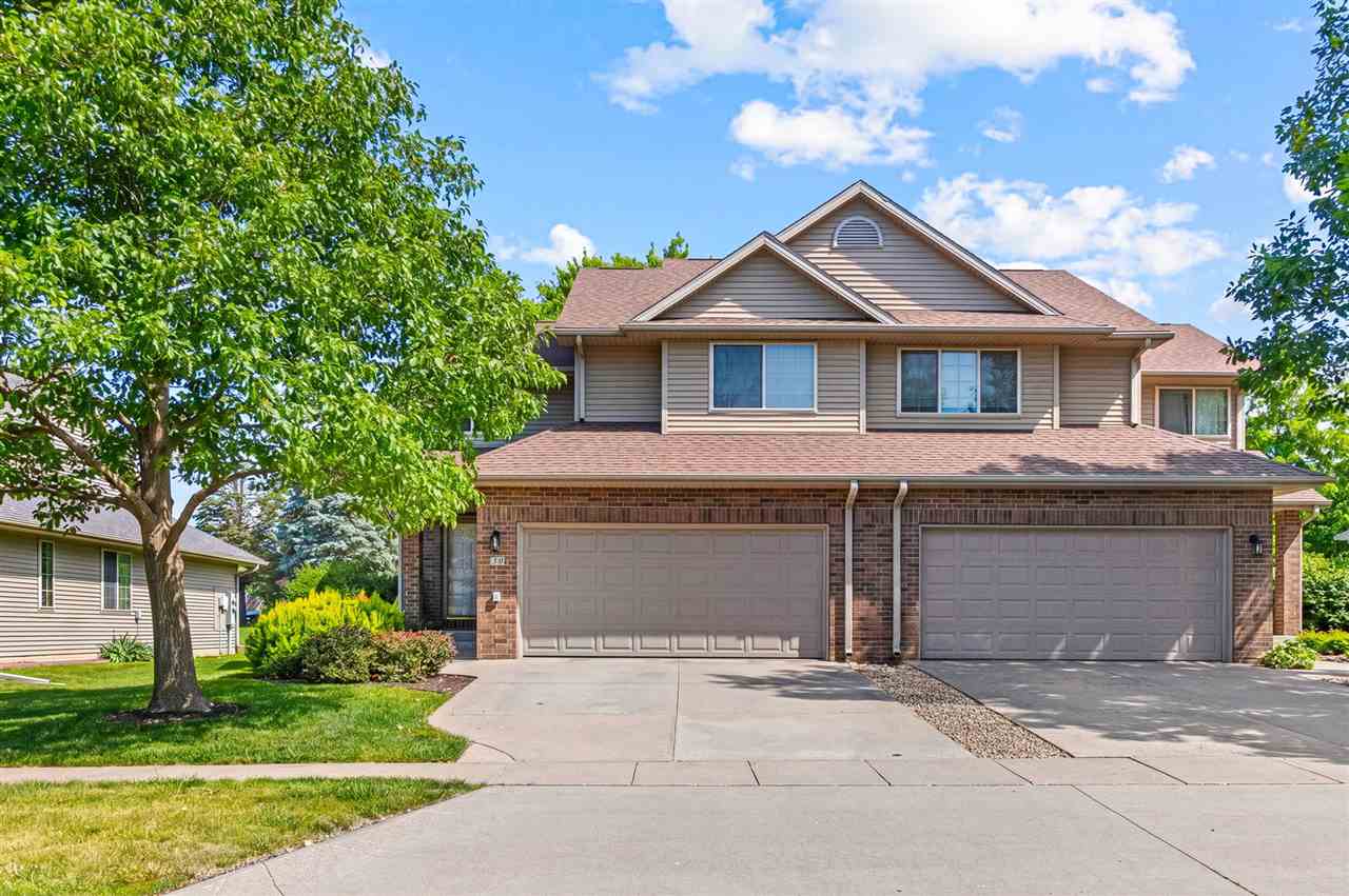 30 E Weston Drive North Liberty IA 52317
