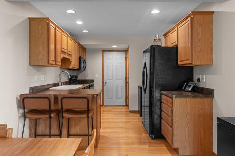 30 E Weston Drive North Liberty IA 52317