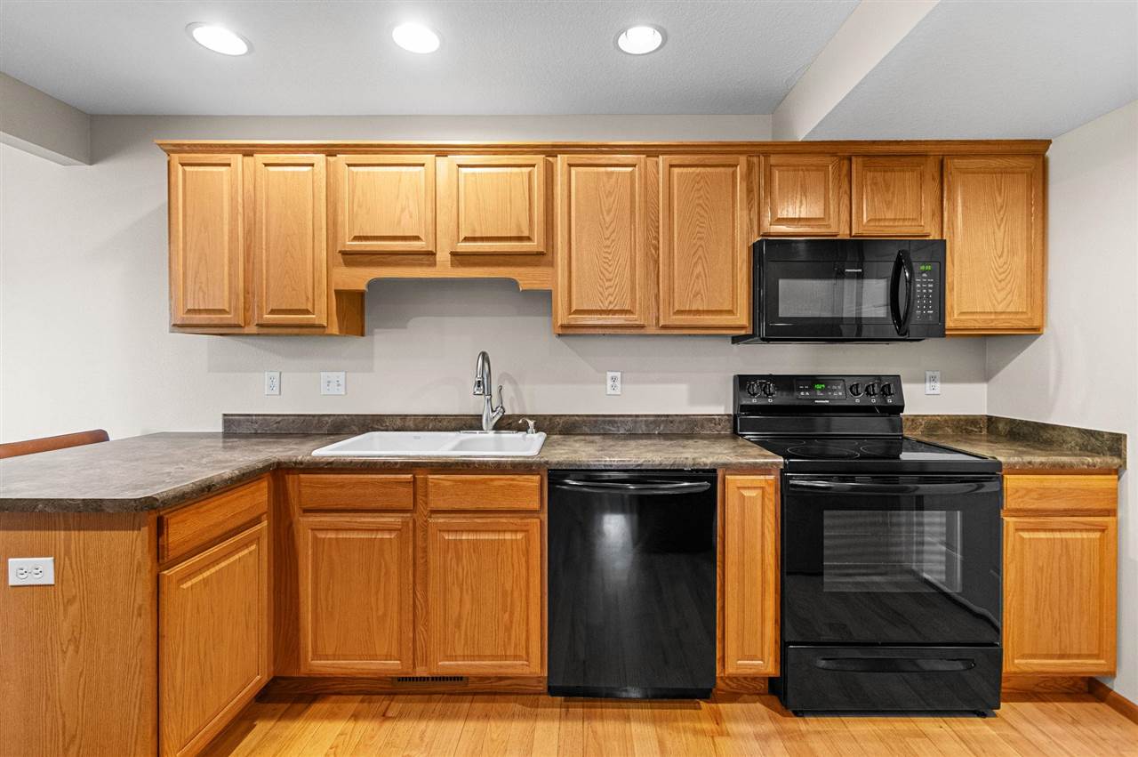 30 E Weston Drive North Liberty IA 52317