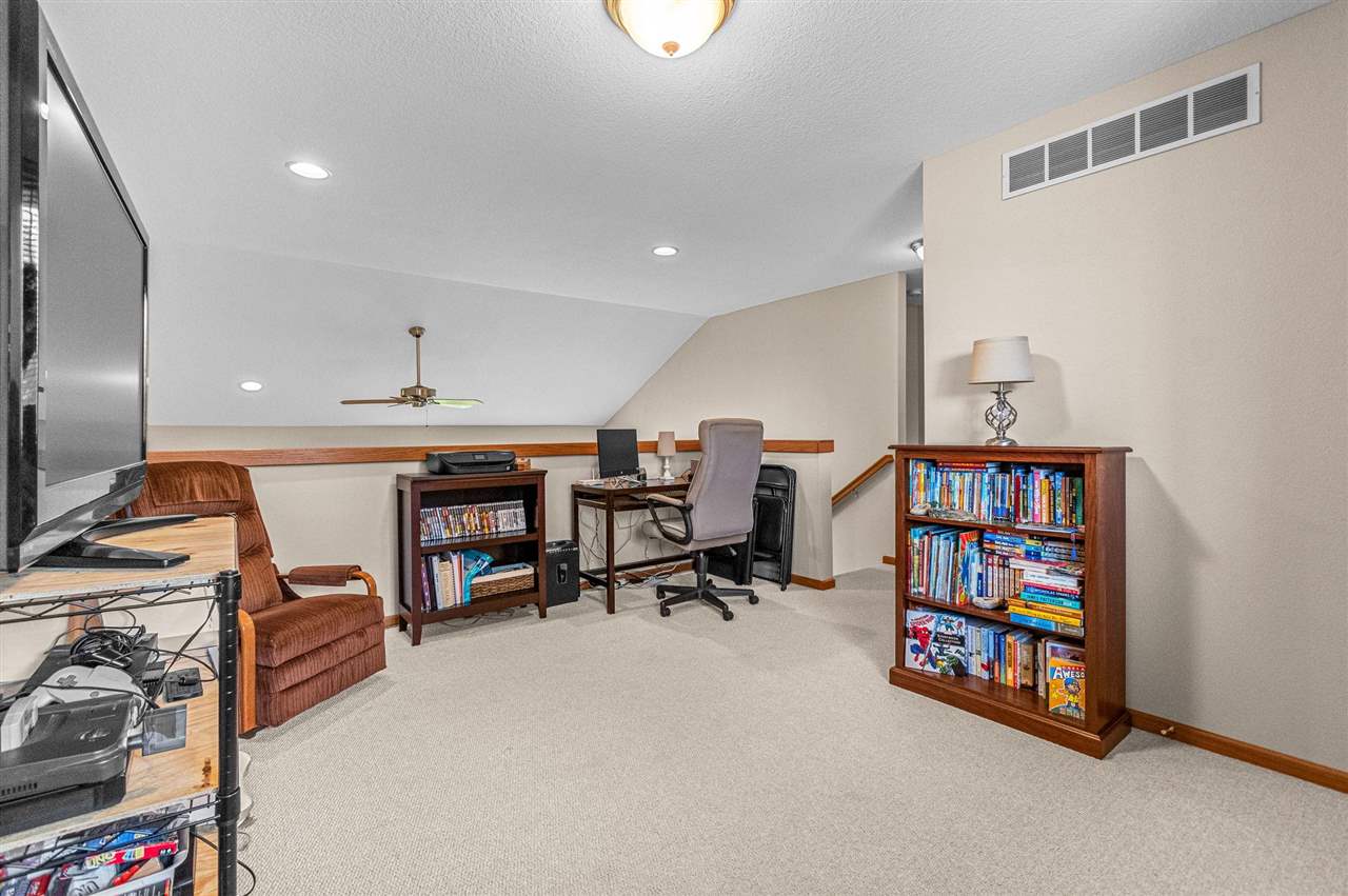 30 E Weston Drive North Liberty IA 52317