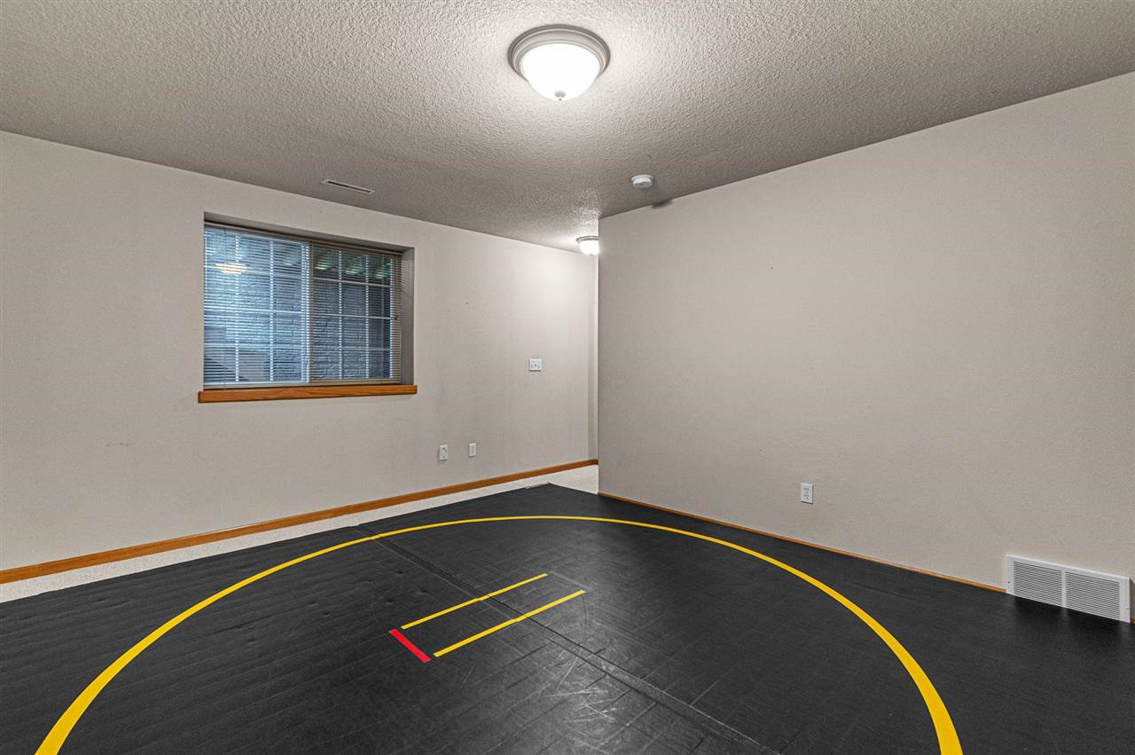 30 E Weston Drive North Liberty IA 52317