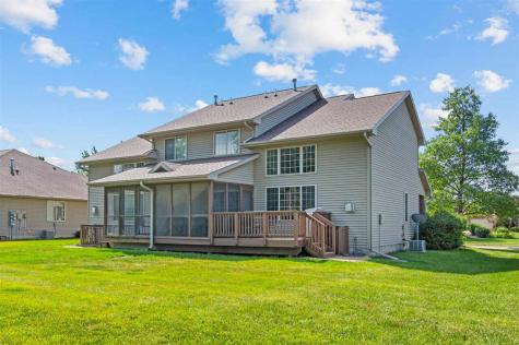 30 E Weston Drive North Liberty IA 52317