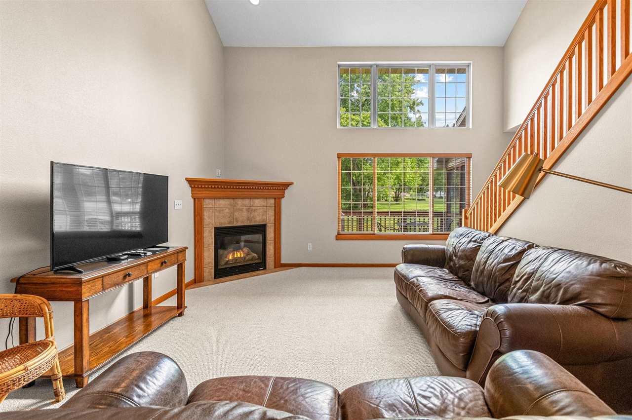 30 E Weston Drive North Liberty IA 52317