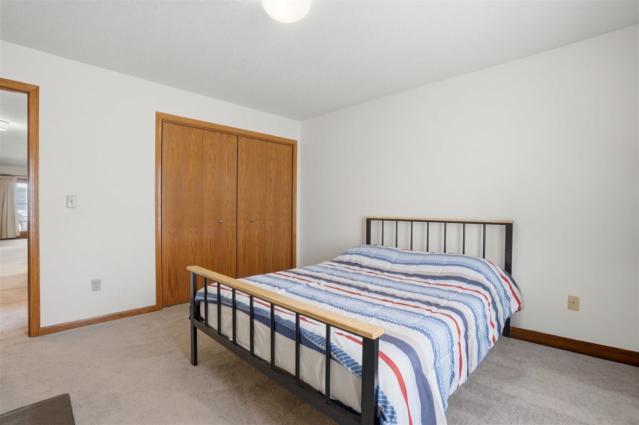 2303 Willowbrooke Lane Iowa City IA 52246