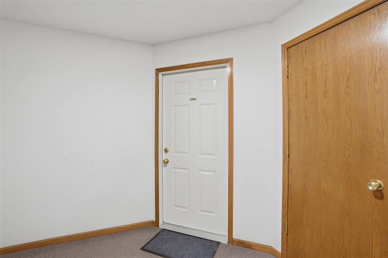 2303 Willowbrooke Lane Iowa City IA 52246