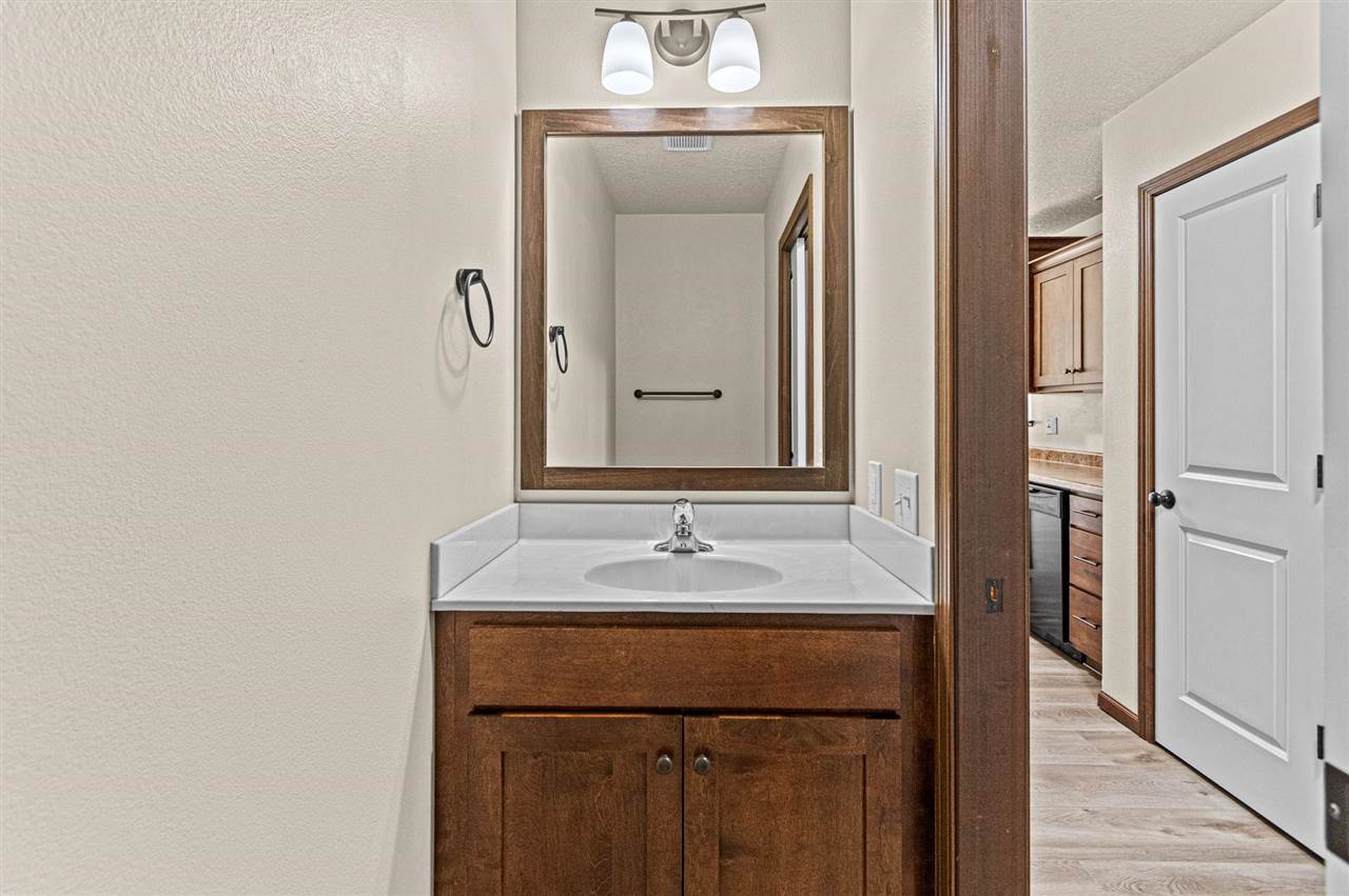 1659 Burr Drive North Liberty IA 52317