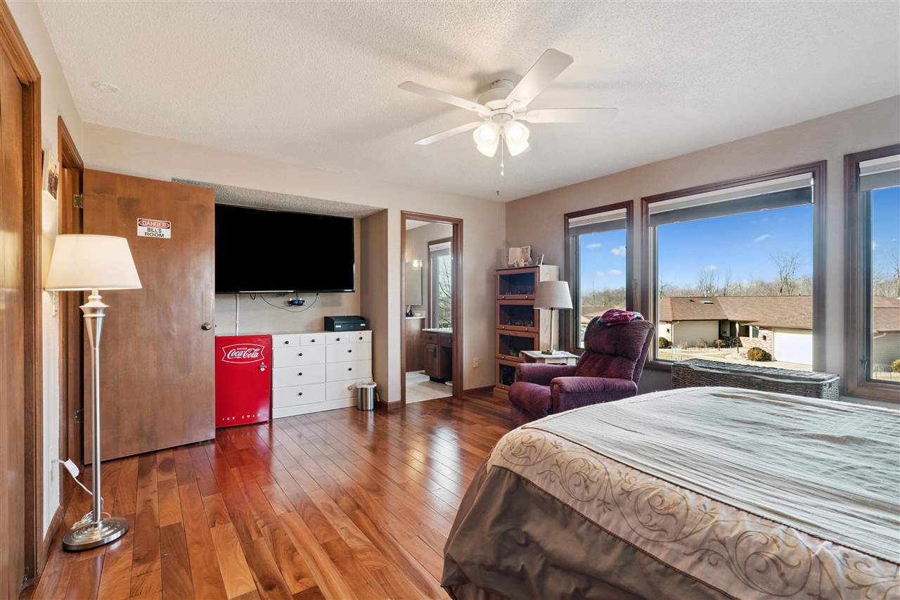 1568 Matterhorn Drive NE Cedar Rapids IA 52402