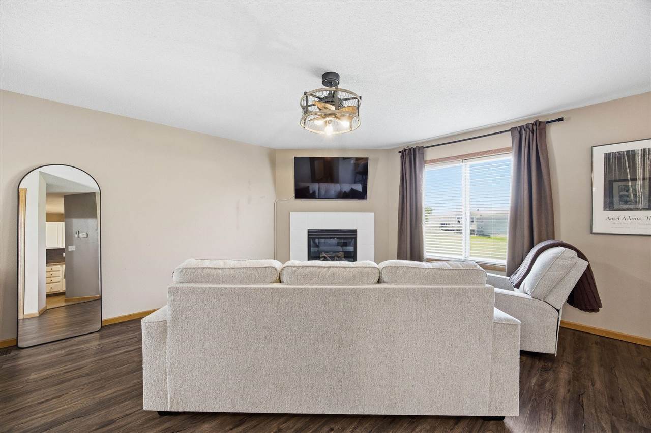 2605 Greenway Court Marion IA 52302