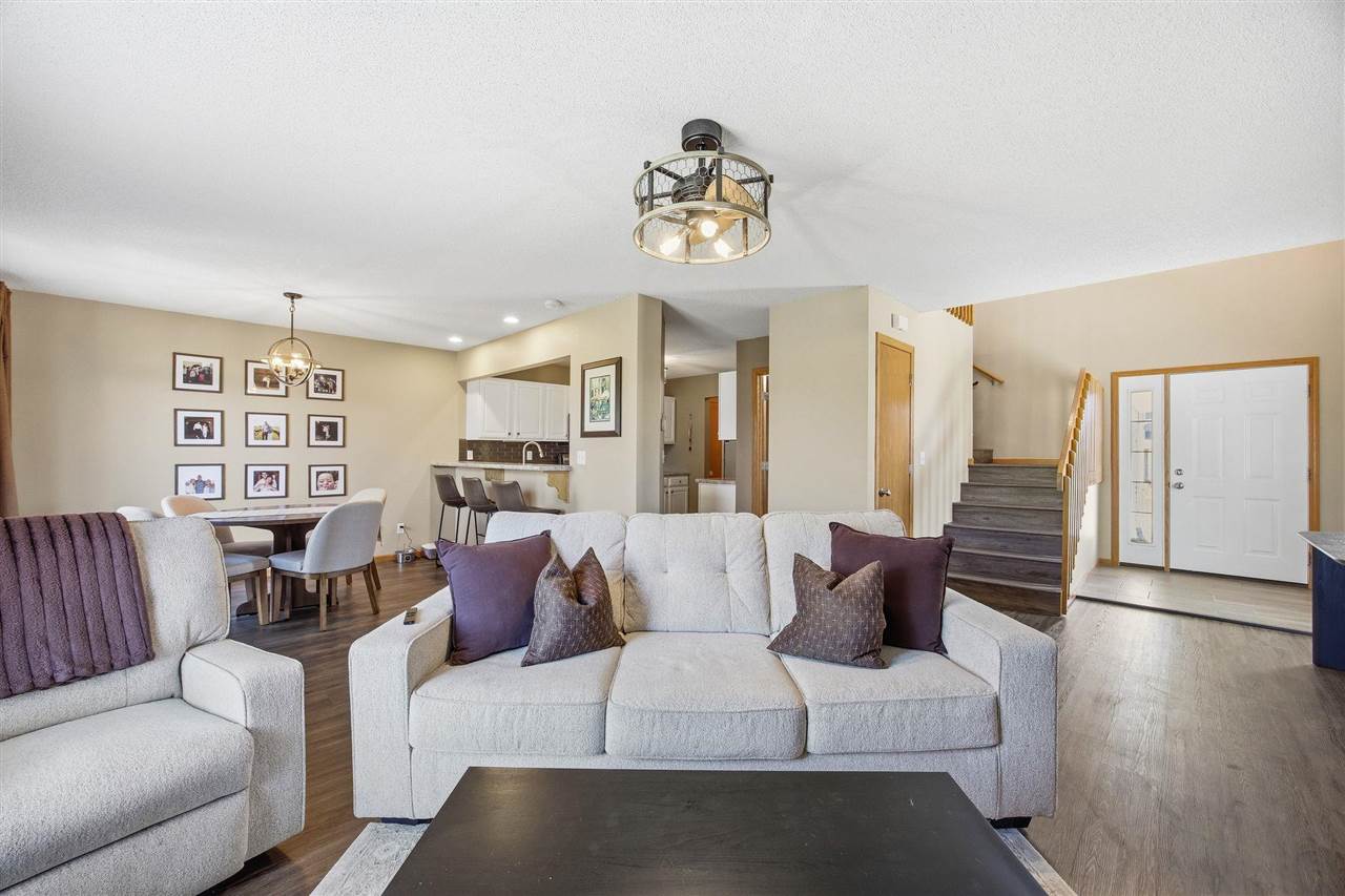 2605 Greenway Court Marion IA 52302