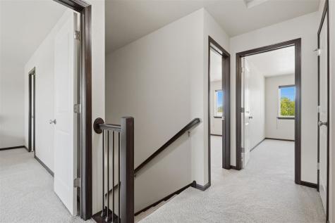 2233 E Grantview Drive Coralville IA 52241