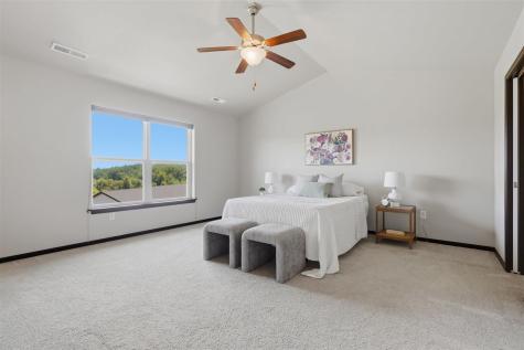 2233 E Grantview Drive Coralville IA 52241