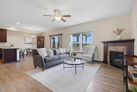 2233 E Grantview Drive Coralville IA 52241