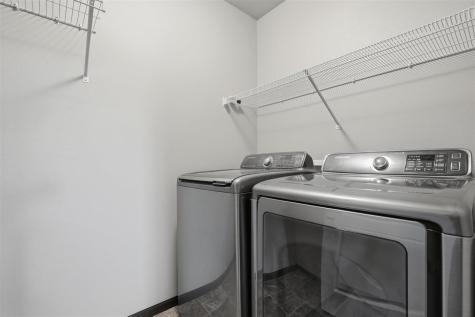 2233 E Grantview Drive Coralville IA 52241