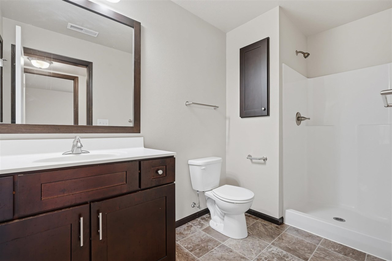 2233 E Grantview Drive Coralville IA 52241