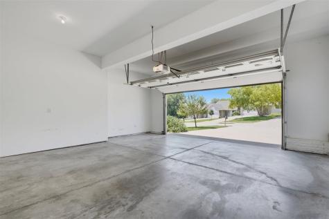 2233 E Grantview Drive Coralville IA 52241