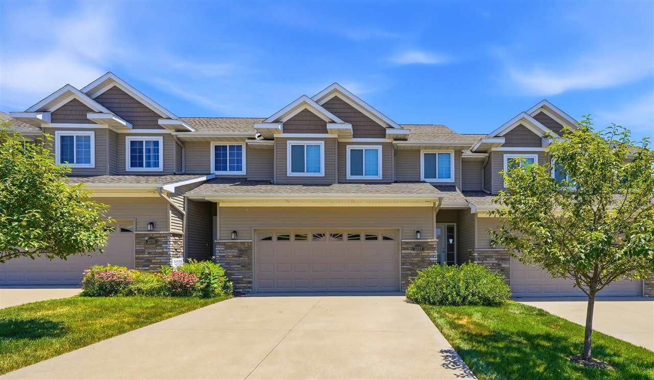 2233 E Grantview Drive Coralville IA 52241