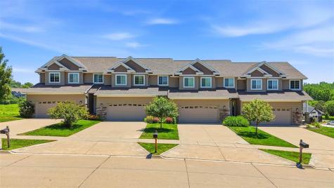 2233 E Grantview Drive Coralville IA 52241
