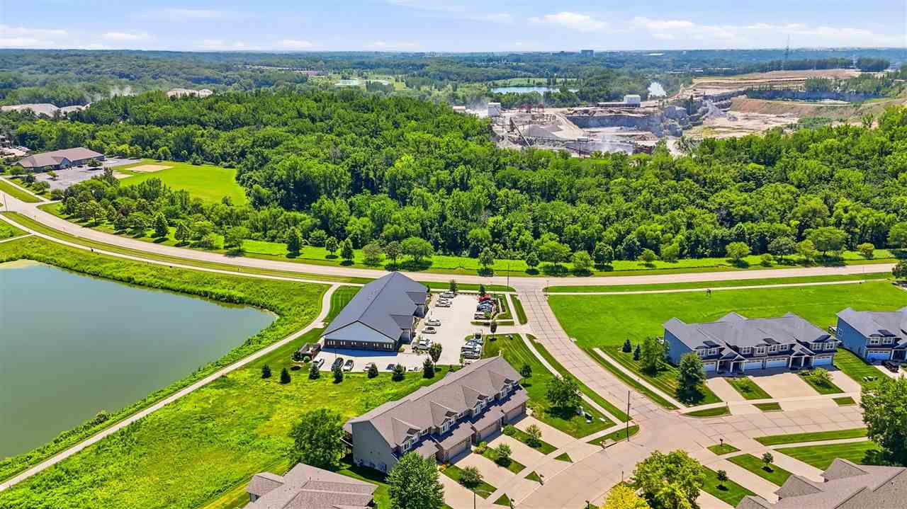 2233 E Grantview Drive Coralville IA 52241