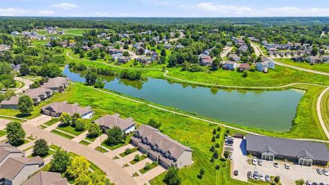 2233 E Grantview Drive Coralville IA 52241