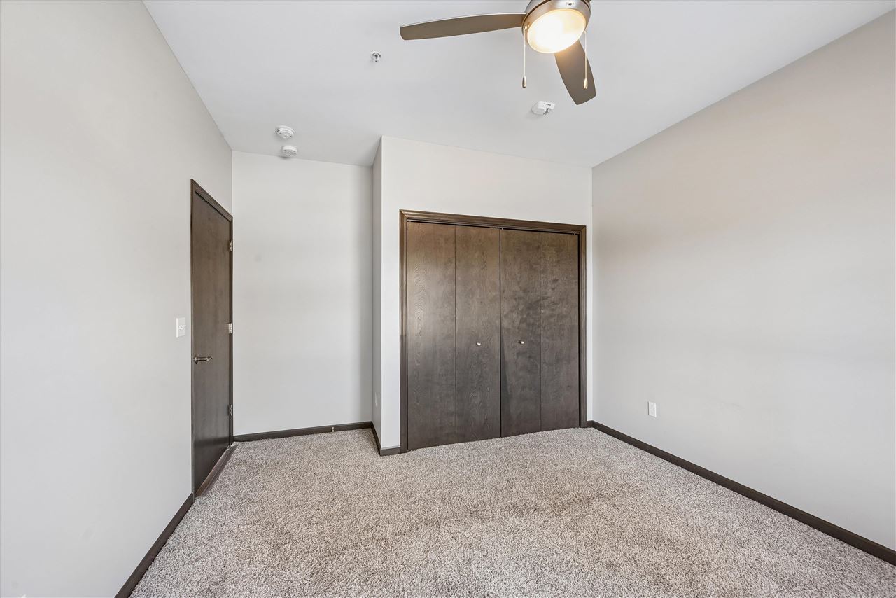 2871 Spring Rose Circle Coralville IA 52241