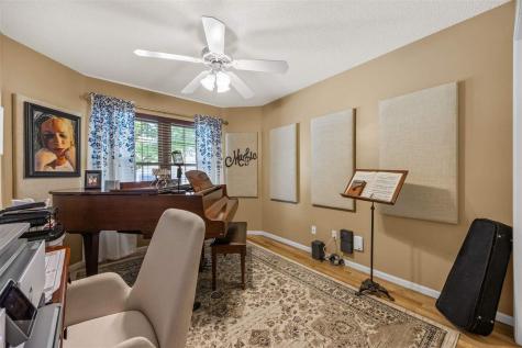 6620 Waterview Drive SW Cedar Rapids IA 52404