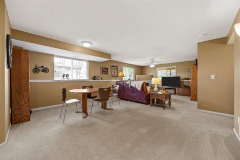 6620 Waterview Drive SW Cedar Rapids IA 52404