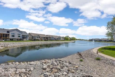 6620 Waterview Drive SW Cedar Rapids IA 52404