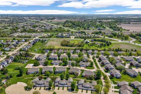 6620 Waterview Drive SW Cedar Rapids IA 52404