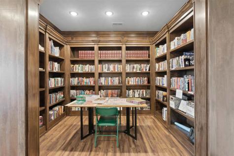 1920 Country Club Drive #307 Coralville IA 52241