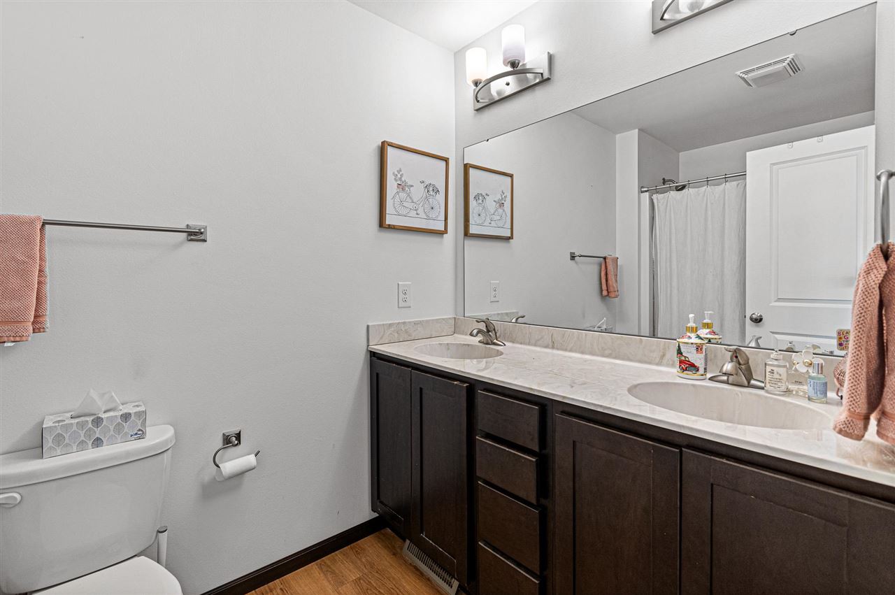 346 Cypress Court Solon IA 52333