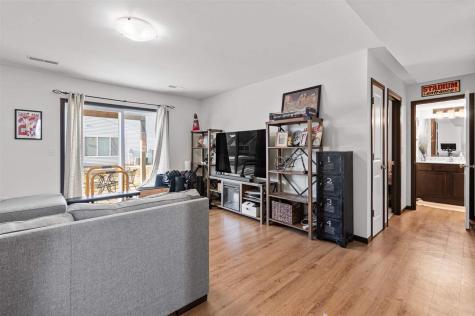 346 Cypress Court Solon IA 52333