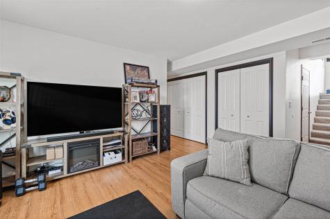 346 Cypress Court Solon IA 52333
