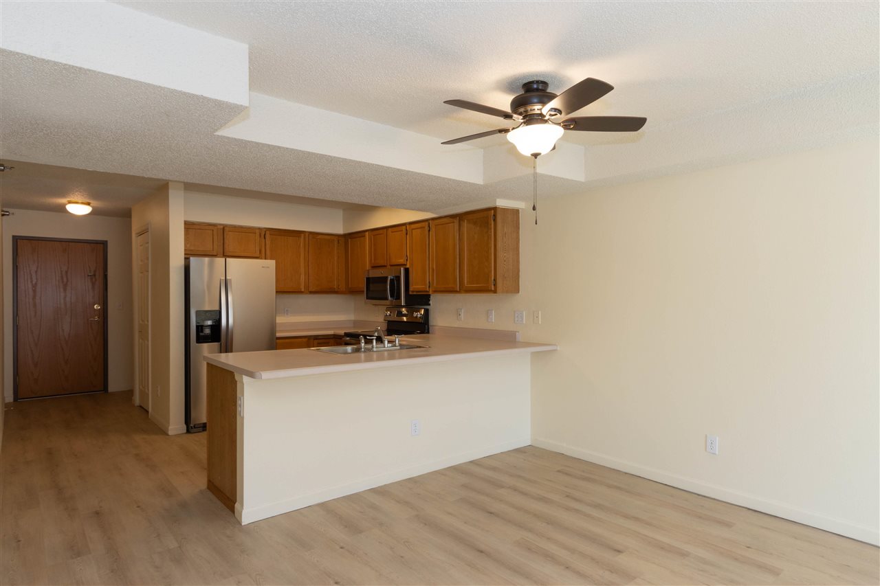 458 West Side Drive Iowa City IA 52246