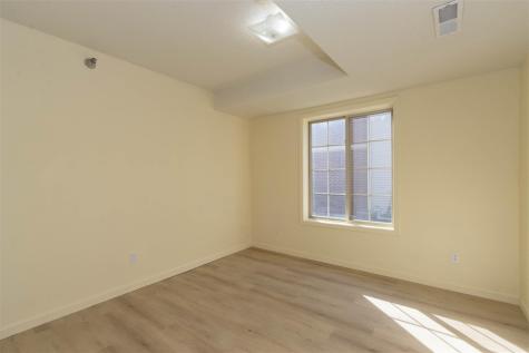 458 West Side Drive Iowa City IA 52246