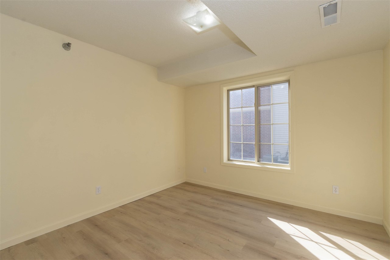 458 West Side Drive Iowa City IA 52246