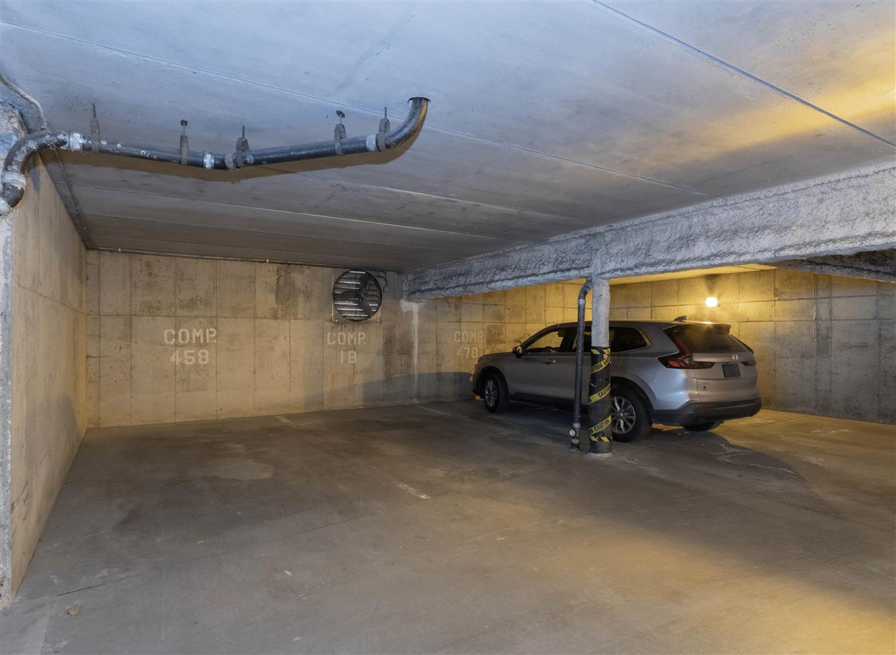 458 West Side Drive Iowa City IA 52246