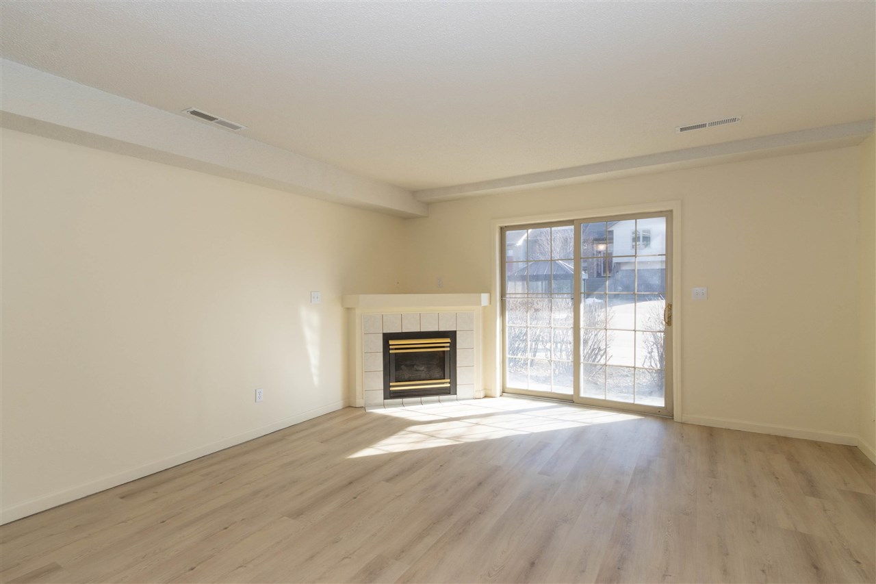 458 West Side Drive Iowa City IA 52246