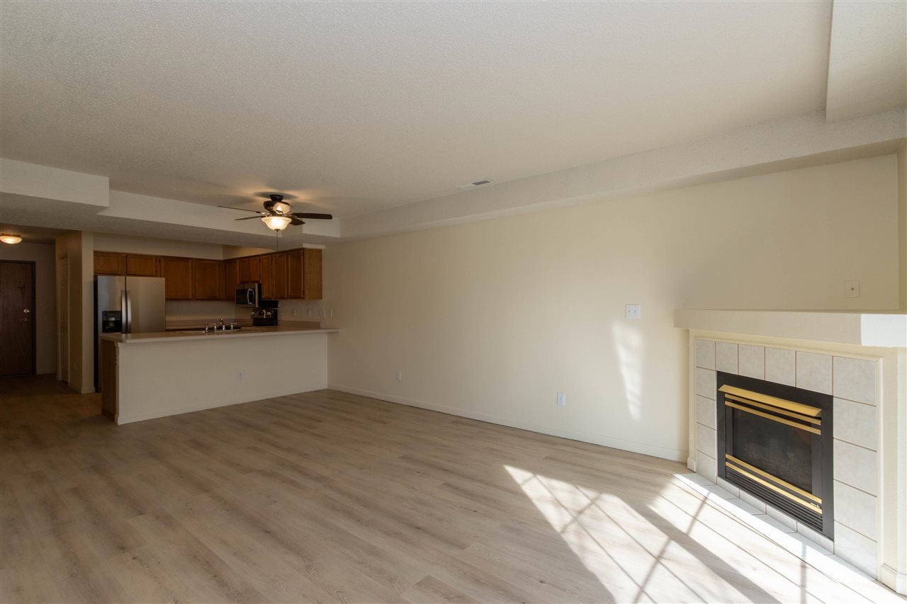 458 West Side Drive Iowa City IA 52246