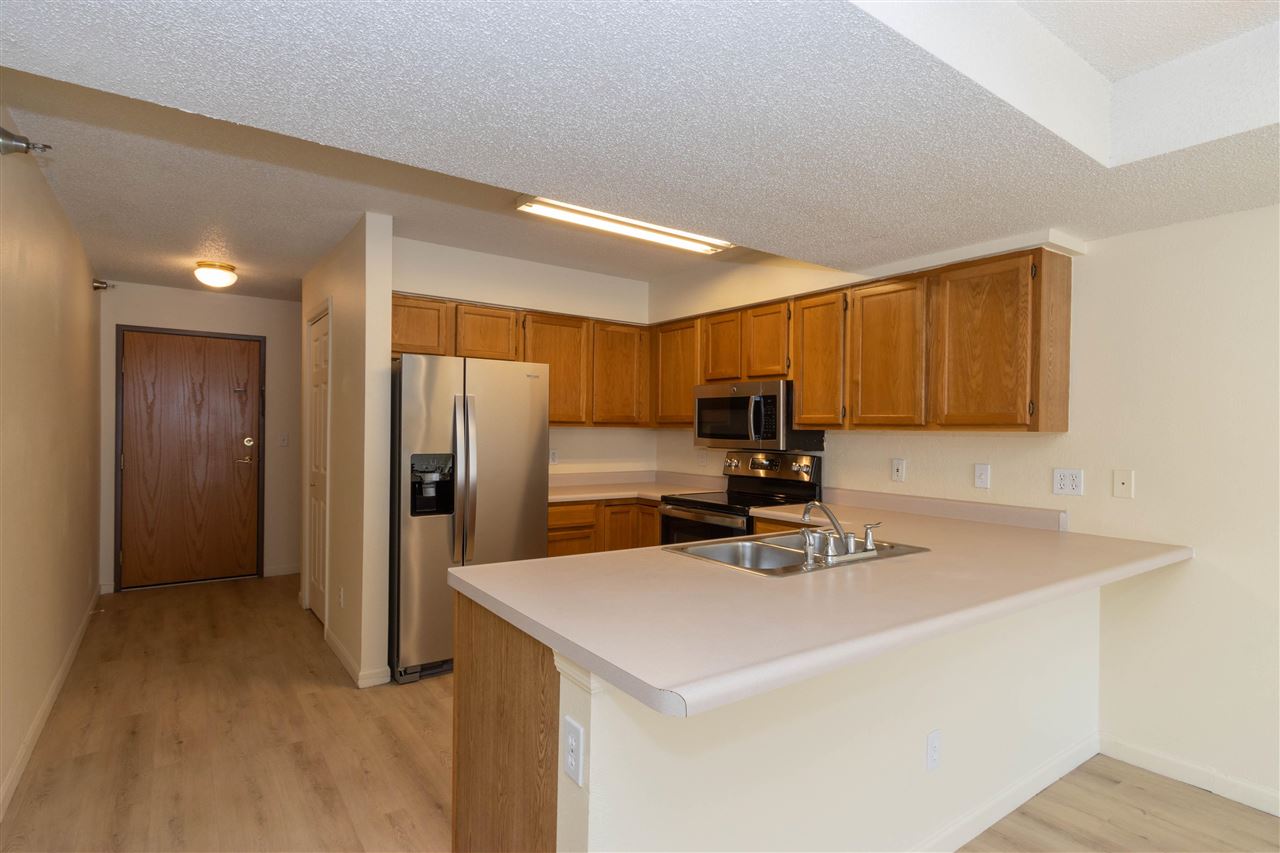 458 West Side Drive Iowa City IA 52246