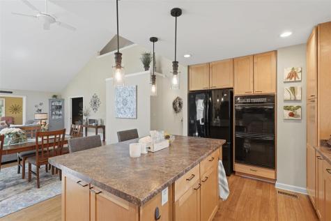 507 Washington Court Mt Vernon IA 52314