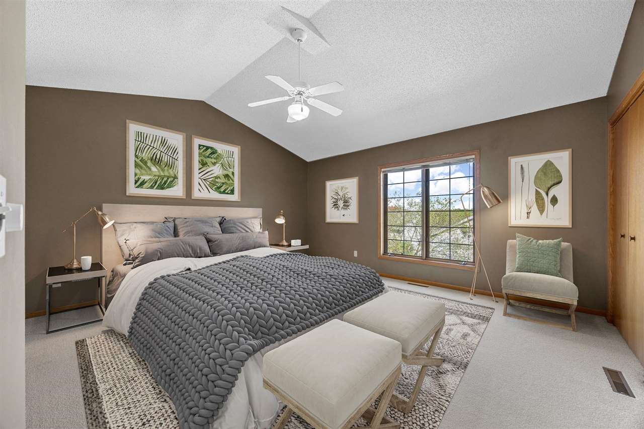 264 West Side Drive Iowa City IA 52246