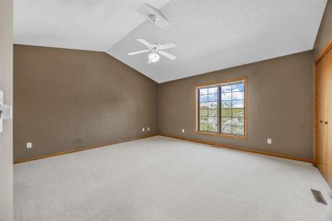 264 West Side Drive Iowa City IA 52246
