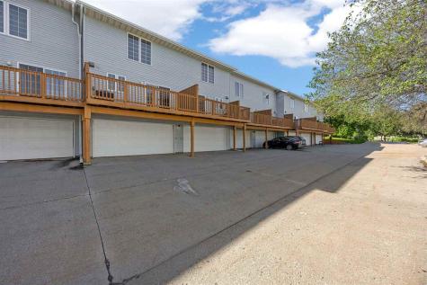 264 West Side Drive Iowa City IA 52246