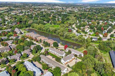 264 West Side Drive Iowa City IA 52246